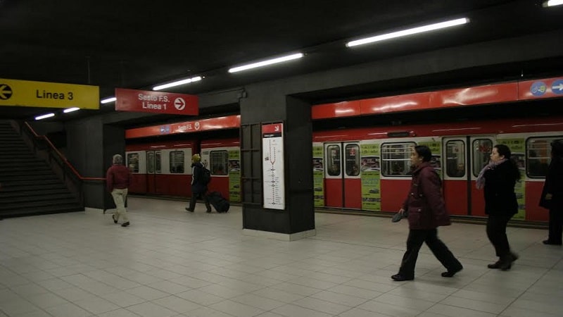 In concomitanza con l’evento in Galleria rimane chiusa dalle 16 alle 22 la fermata Duomo della M1. Deviazione anche per il Tram 1